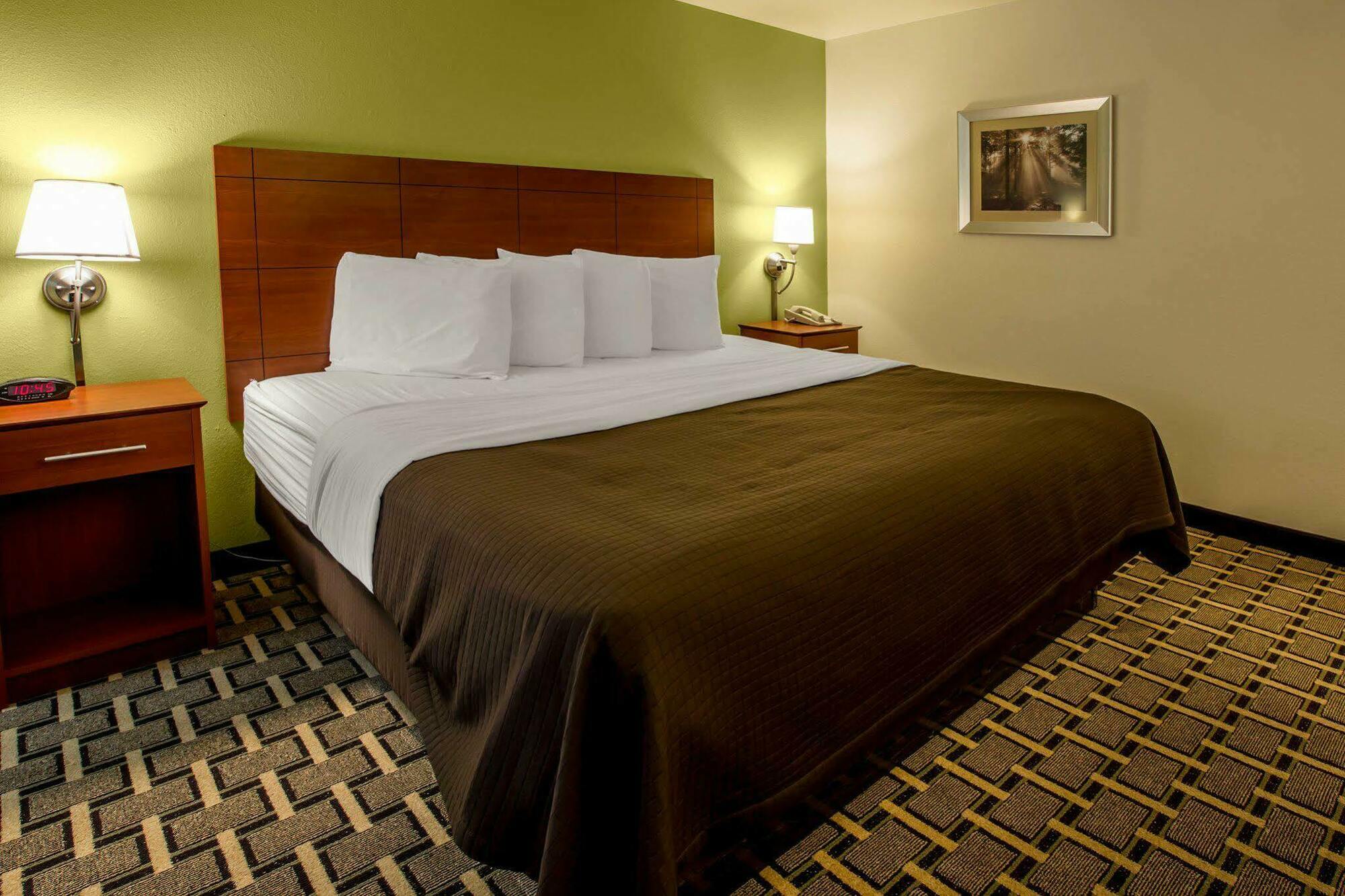 Econo Lodge Cherokee Near River Park Екстериор снимка
